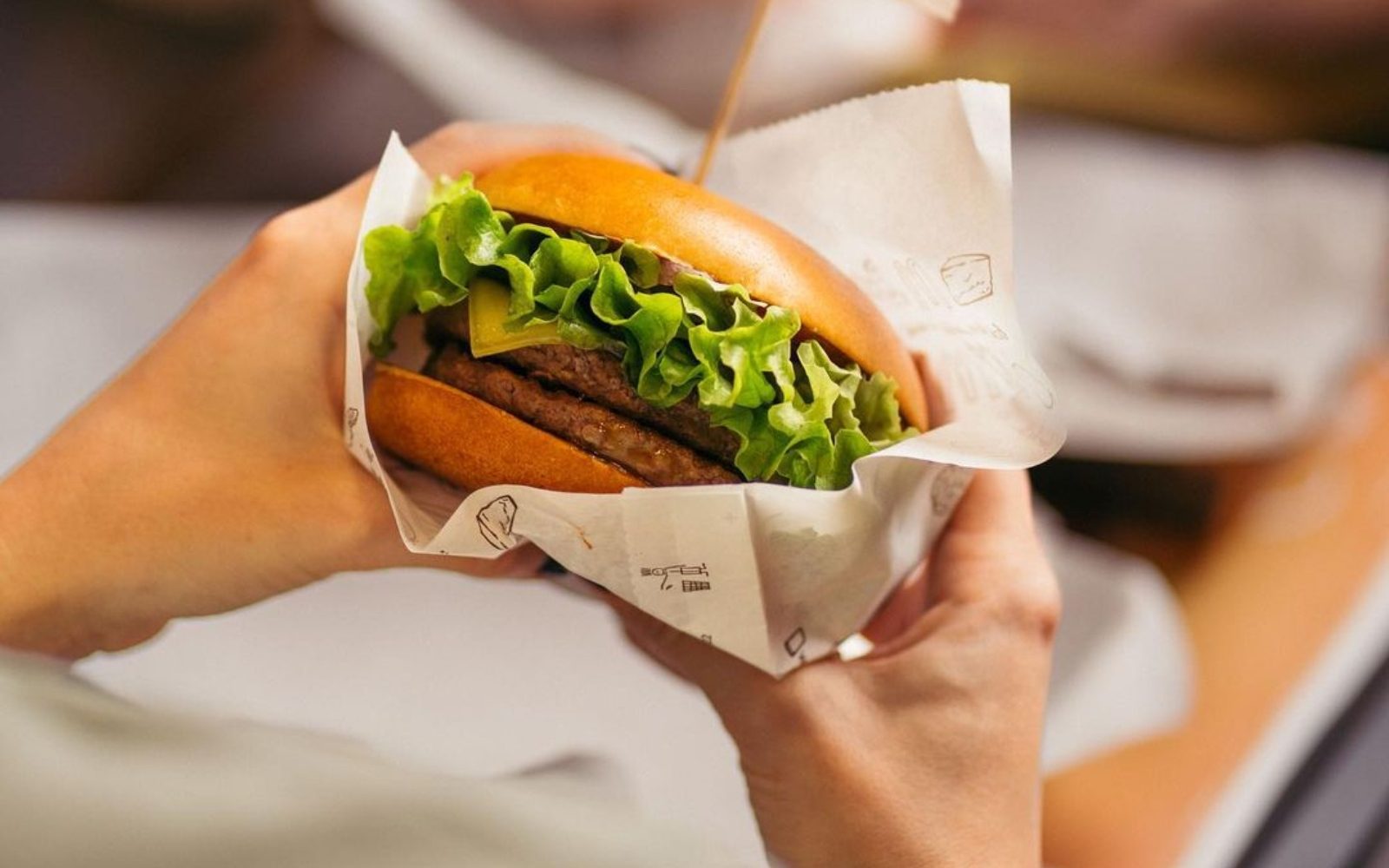 Priljubljeni burger je dobil solatno različico