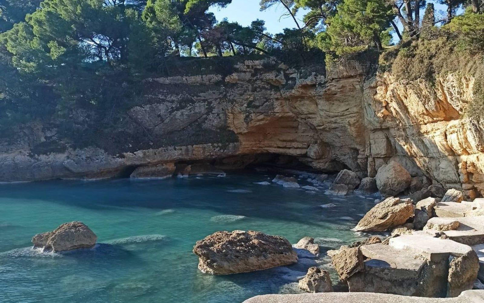 Jadranska plaža, na katero moški nimajo vstopa